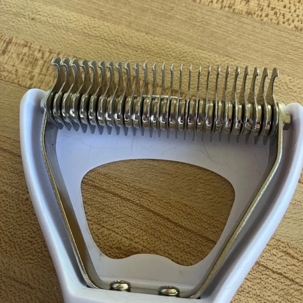 JW Pet - Dog Deshedding Tool